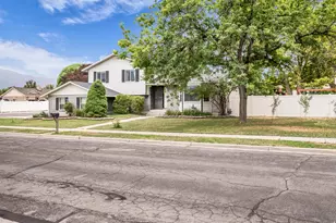 2419 W 7410 S, West Jordan, UT 84084 - Photo 31