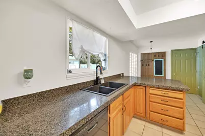 6914 S 855 E, Midvale, UT 84047 - Photo 13