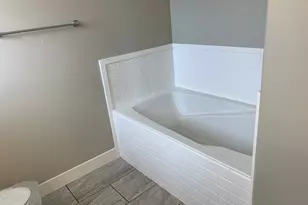 102 S 1300 E, Smithfield, UT 84335 - Photo 15