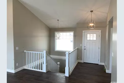 102 S 1300 E, Smithfield, UT 84335 - Photo 5