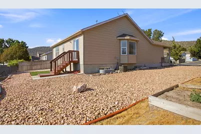 7202 N Ute Dr, Eagle Mountain, UT 84005 - Photo 27