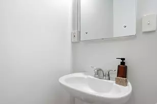 29 S State St E, Salt Lake City, UT 84111 - Photo 27