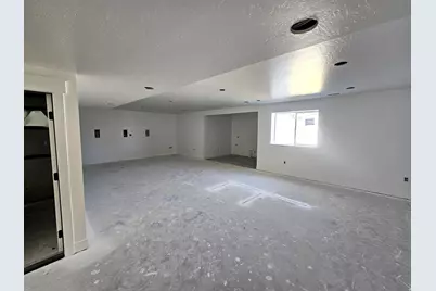 6624 W Braeburn Way, West Jordan, UT 84081 - Photo 13