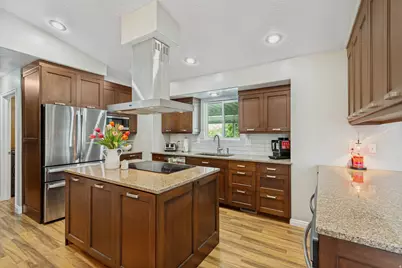 5084 W Stone Vista Ln, West Jordan, UT 84081 - Photo 7