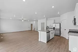 7146 Oquirrh Ranch Pkwy N, Eagle Mountain, UT 84005 - Photo 13