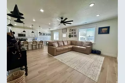 231 S 400 E E, Enterprise, UT 84725 - Photo 5