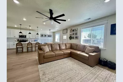 231 S 400 E E, Enterprise, UT 84725 - Photo 9