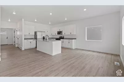 7121 Three Warriors Way N, Eagle Mountain, UT 84005 - Photo 7
