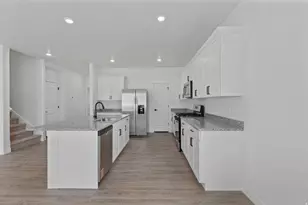 7121 Three Warriors Way N, Eagle Mountain, UT 84005 - Photo 5