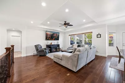 1402 E 5550 S, South Ogden, UT 84403 - Photo 9
