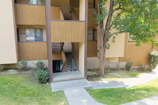 9131 S Jefferson Pl, Sandy, UT 84070 - Photo 21