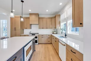 6766 W Docksider Dr, South Jordan, UT 84009 - Photo 9