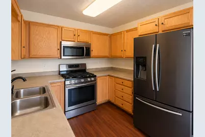 6693 S Balfour Ln W, Murray, UT 84123 - Photo 9