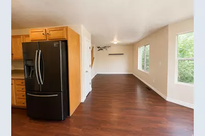 6693 S Balfour Ln W, Murray, UT 84123 - Photo 5