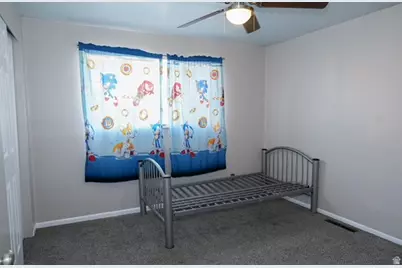88 W 2200 N, Sunset, UT 84015 - Photo 5