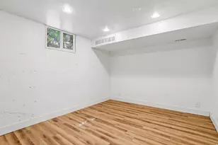 10242 S Marble St E, Sandy, UT 84094 - Photo 21