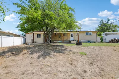 10242 S Marble St E, Sandy, UT 84094 - Photo 31
