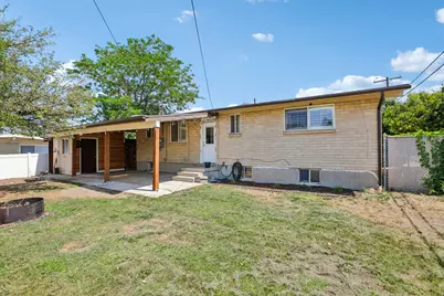 10242 S Marble St E, Sandy, UT 84094 - Photo 29