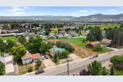 143 S Center St, Midway, UT 84049 - Photo 35