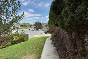 28 E 1600 S, Payson, UT 84651 - Photo 15
