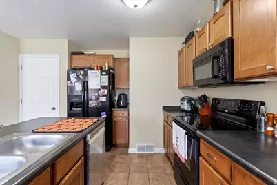 2153 W Foxwood St S, West Haven, UT 84401 - Photo 11