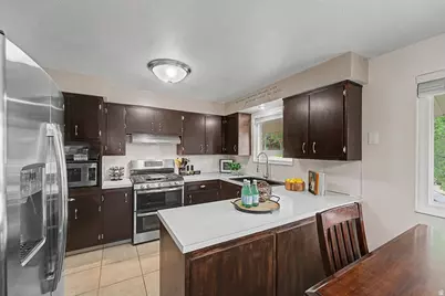 971 E 800 S, Bountiful, UT 84010 - Photo 13