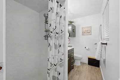 971 E 800 S, Bountiful, UT 84010 - Photo 23