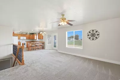 651 E 600 N, Roosevelt, UT 84066 - Photo 9