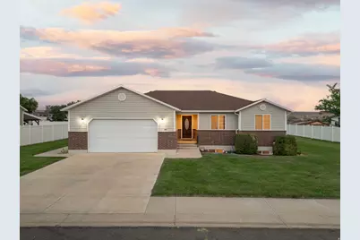 651 E 600 N, Roosevelt, UT 84066 - Photo 1