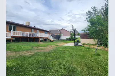 930 N 200 E, Price, UT 84501 - Photo 41