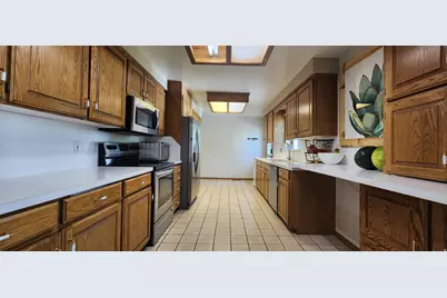 930 N 200 E, Price, UT 84501 - Photo 11