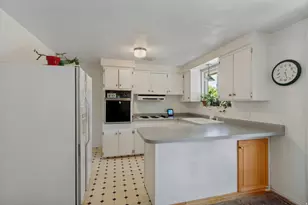 5743 S 920 E, Salt Lake City, UT 84121 - Photo 7