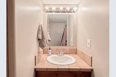 1087 Banbury Dr, Syracuse, UT 84075 - Photo 41