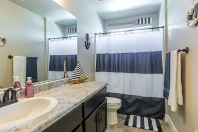 1457 W Waterfront Dr S, Syracuse, UT 84075 - Photo 17