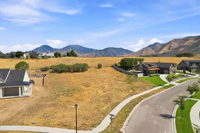 263 E Twin Hollow Cir S #21, Mapleton, UT 84664 - Photo 3