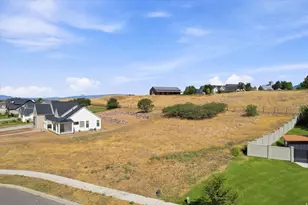 263 E Twin Hollow Cir S, Mapleton, UT 84664 - Photo 1