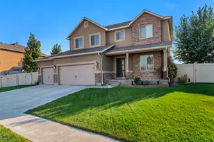 4318 N Robbins Cir, Eagle Mountain, UT 84005 - Photo 1