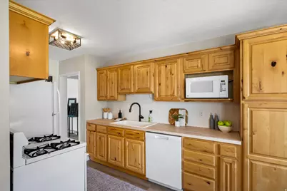 3960 Evelyn Rd, South Ogden, UT 84403 - Photo 13