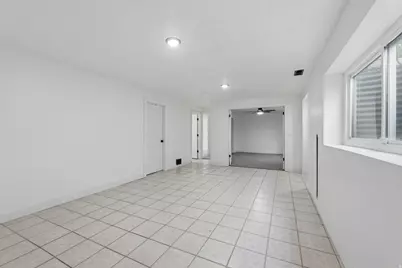 555 W Ontario St N, Tooele, UT 84074 - Photo 13