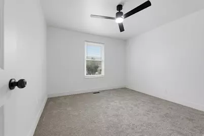 555 W Ontario St N, Tooele, UT 84074 - Photo 11