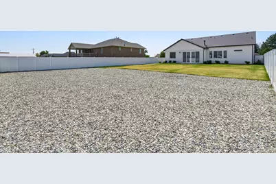 1740 S 4300 St W #101, West Weber, UT 84401 - Photo 23