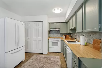 635 E Williamsburg Park Cir Crk S, Sandy, UT 84070 - Photo 9