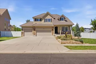 702 S Wind Mill Ln, Kaysville, UT 84037 - Photo 3