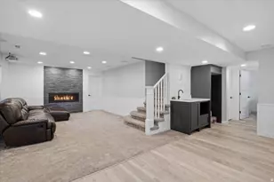 702 S Wind Mill Ln, Kaysville, UT 84037 - Photo 25