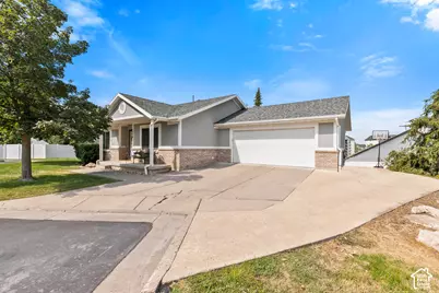 1928 E 5900 S, South Ogden, UT 84403 - Photo 3