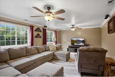 4710 S 2625 W, Roy, UT 84067 - Photo 13
