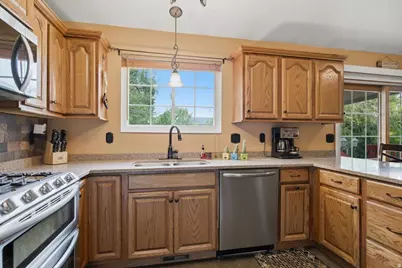 4710 S 2625 W, Roy, UT 84067 - Photo 9