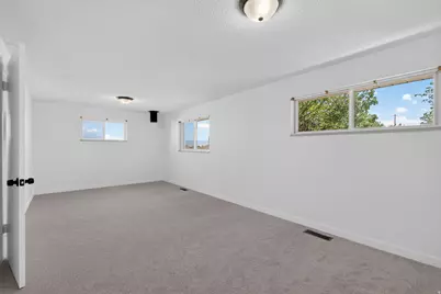3320 S Broadway St, Magna, UT 84044 - Photo 19