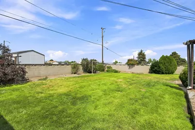 3320 S Broadway St, Magna, UT 84044 - Photo 29