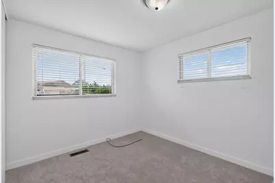 3320 S Broadway St, Magna, UT 84044 - Photo 21